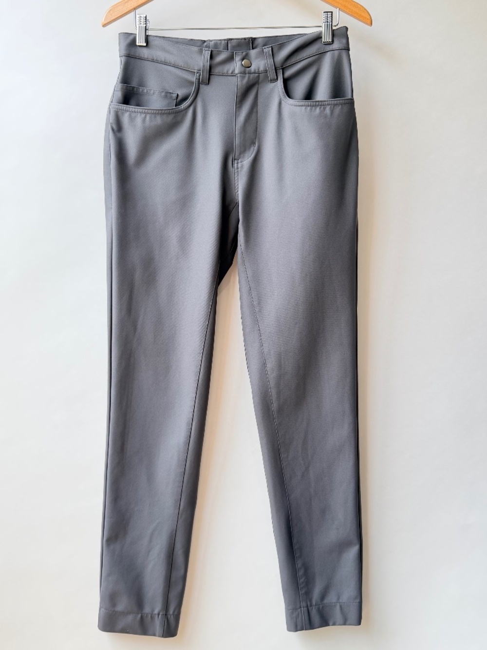 State & Liberty Athletic Fit Stretch Chino Pants Charcoal Men's Size 31 K66